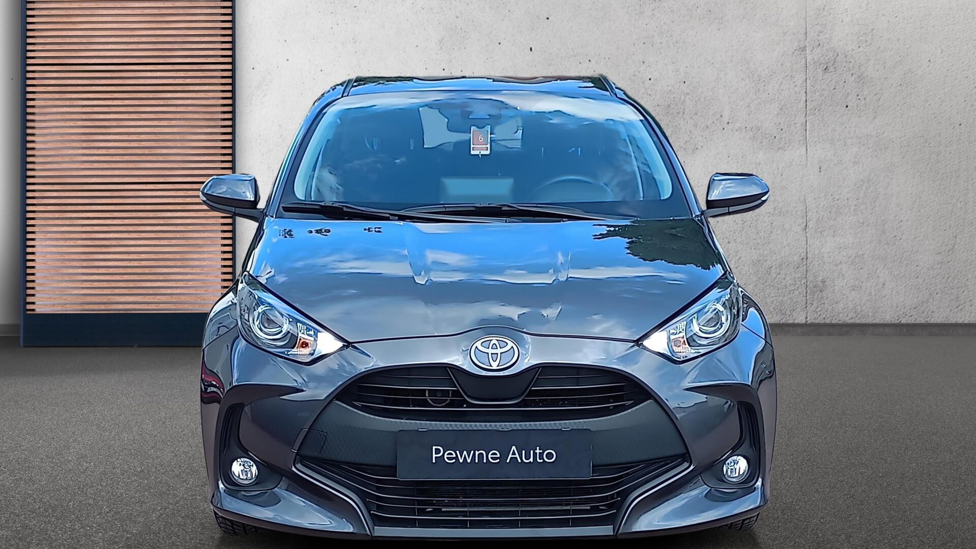 Toyota Yaris - zdjęcie 8