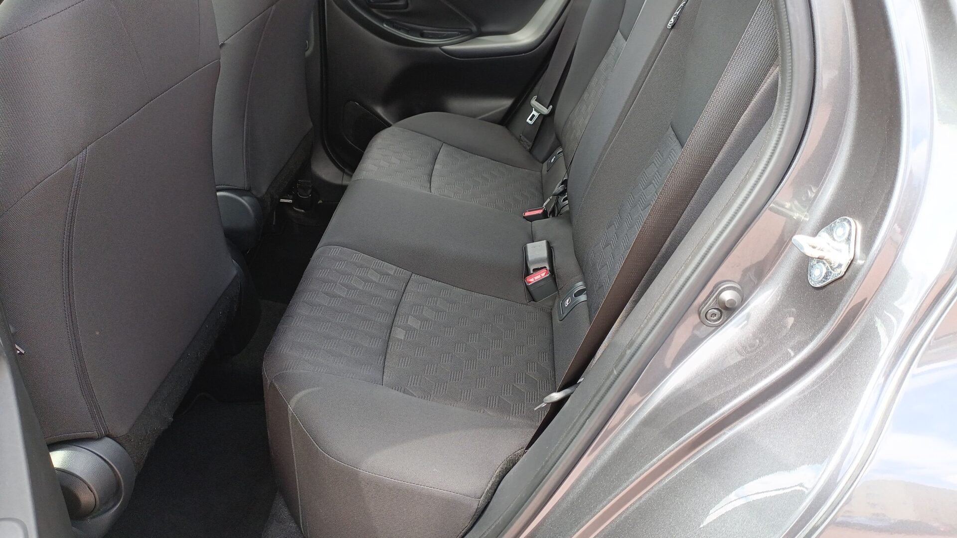 Toyota Yaris - zdjęcie 10