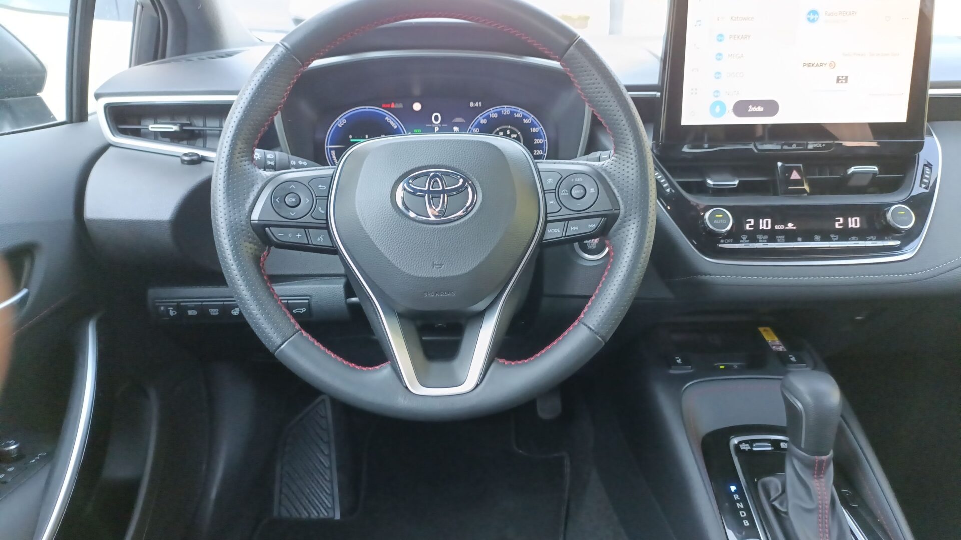 Toyota Corolla - zdjęcie 14
