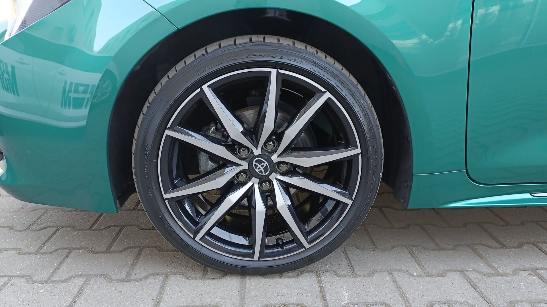 Toyota Corolla - zdjęcie 19
