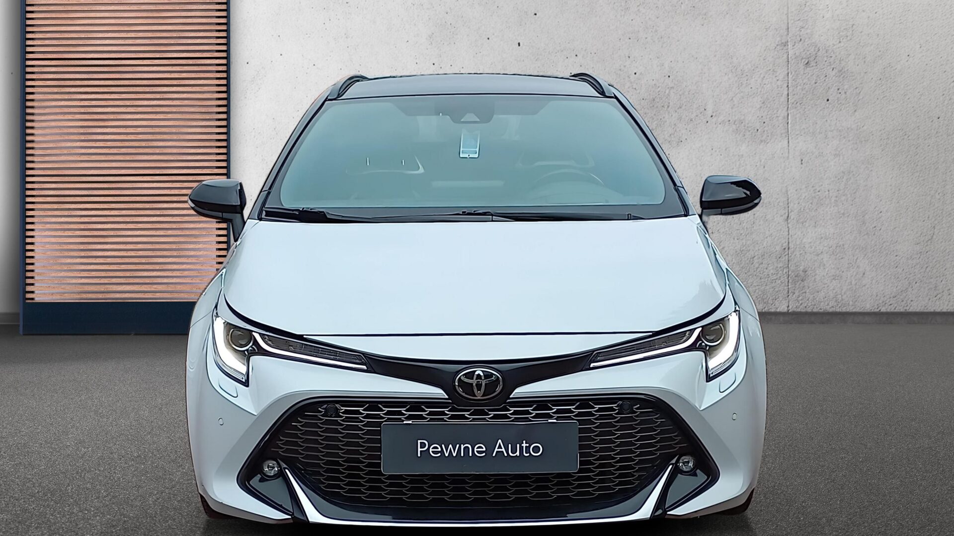 Toyota Corolla - zdjęcie 8