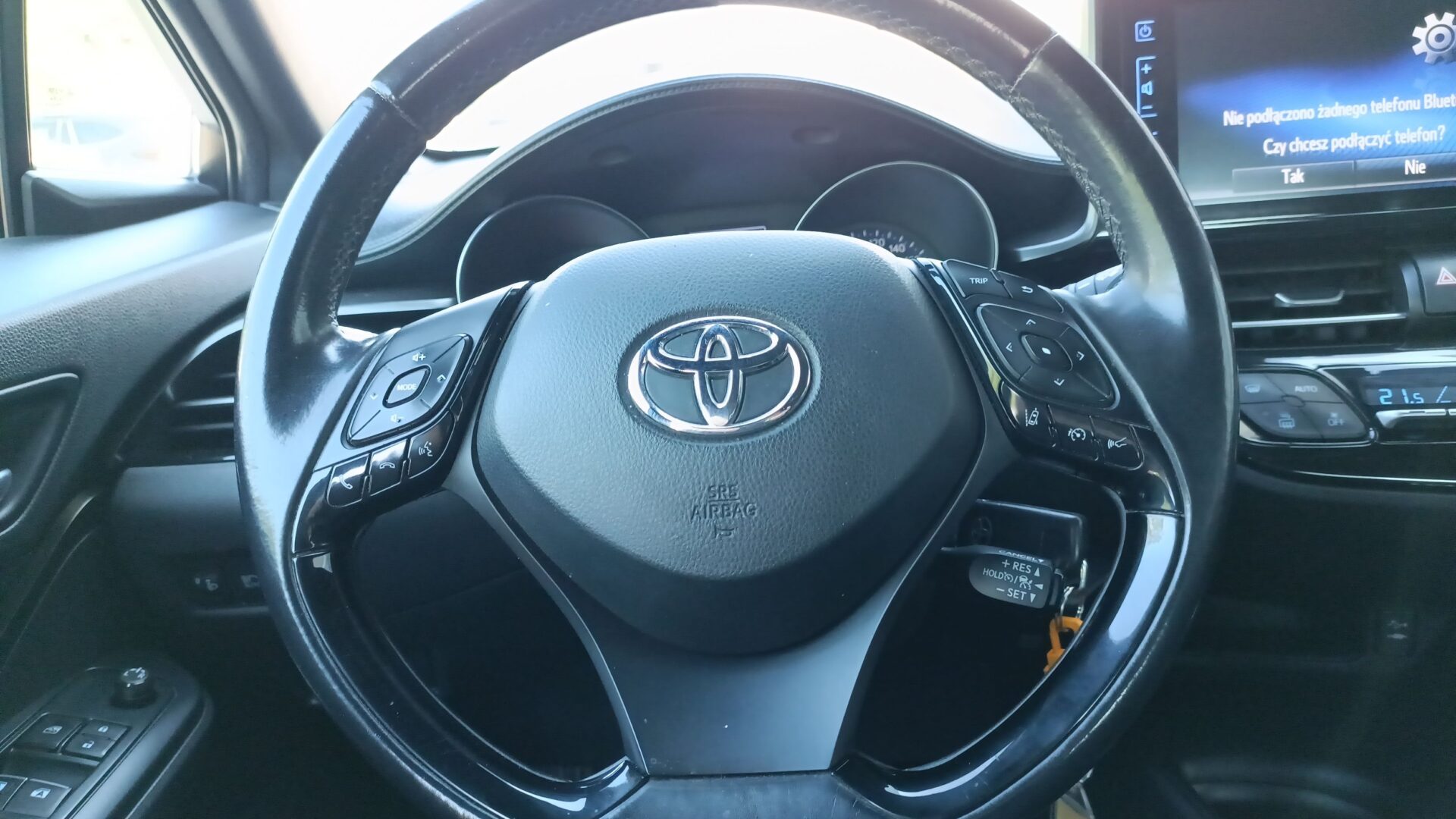 Toyota C-HR - zdjęcie 15