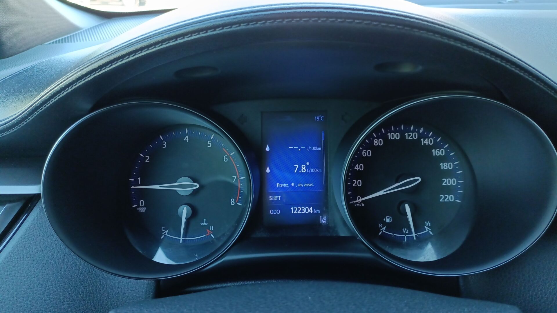 Toyota C-HR - zdjęcie 16