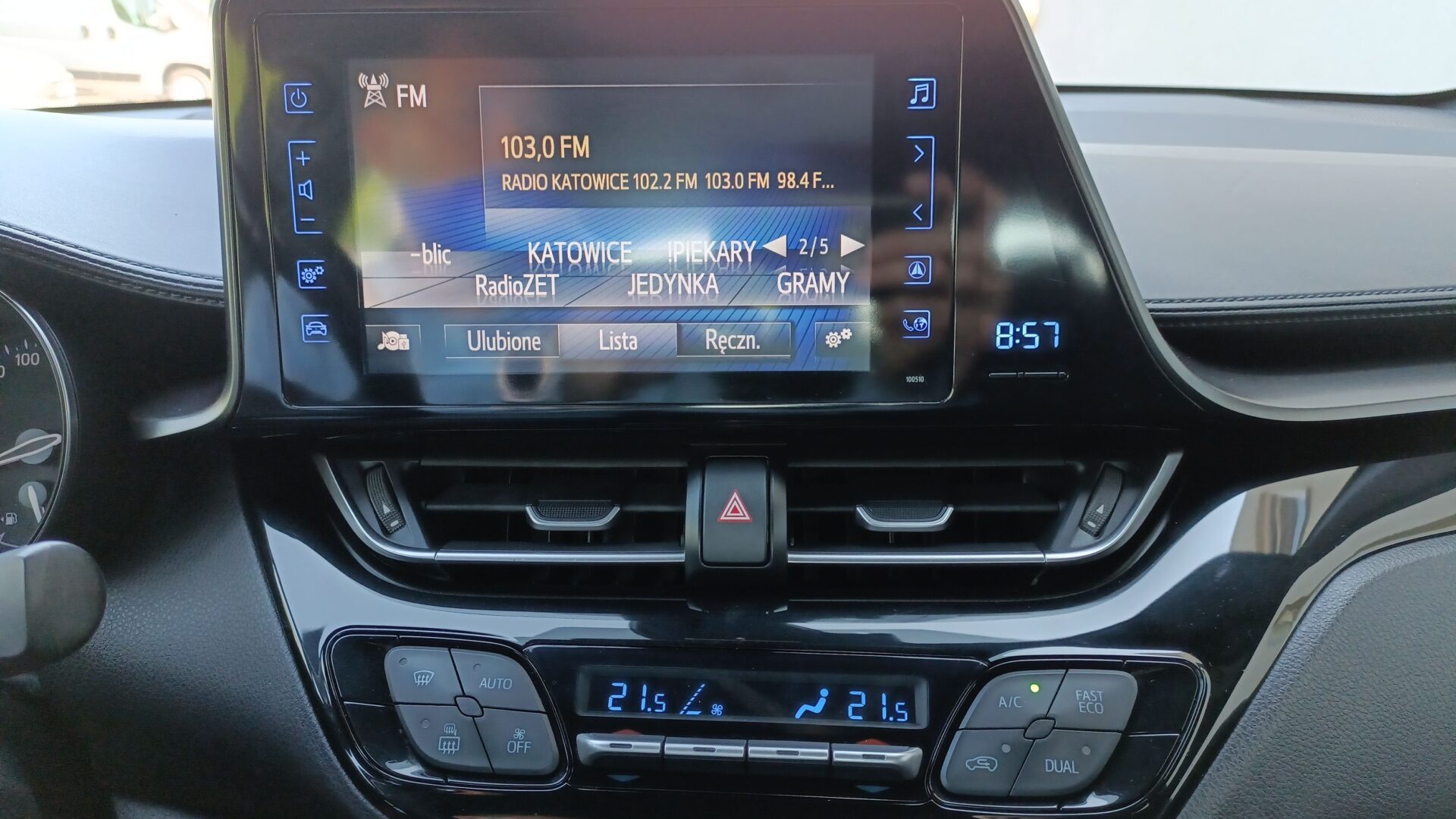 Toyota C-HR - zdjęcie 17