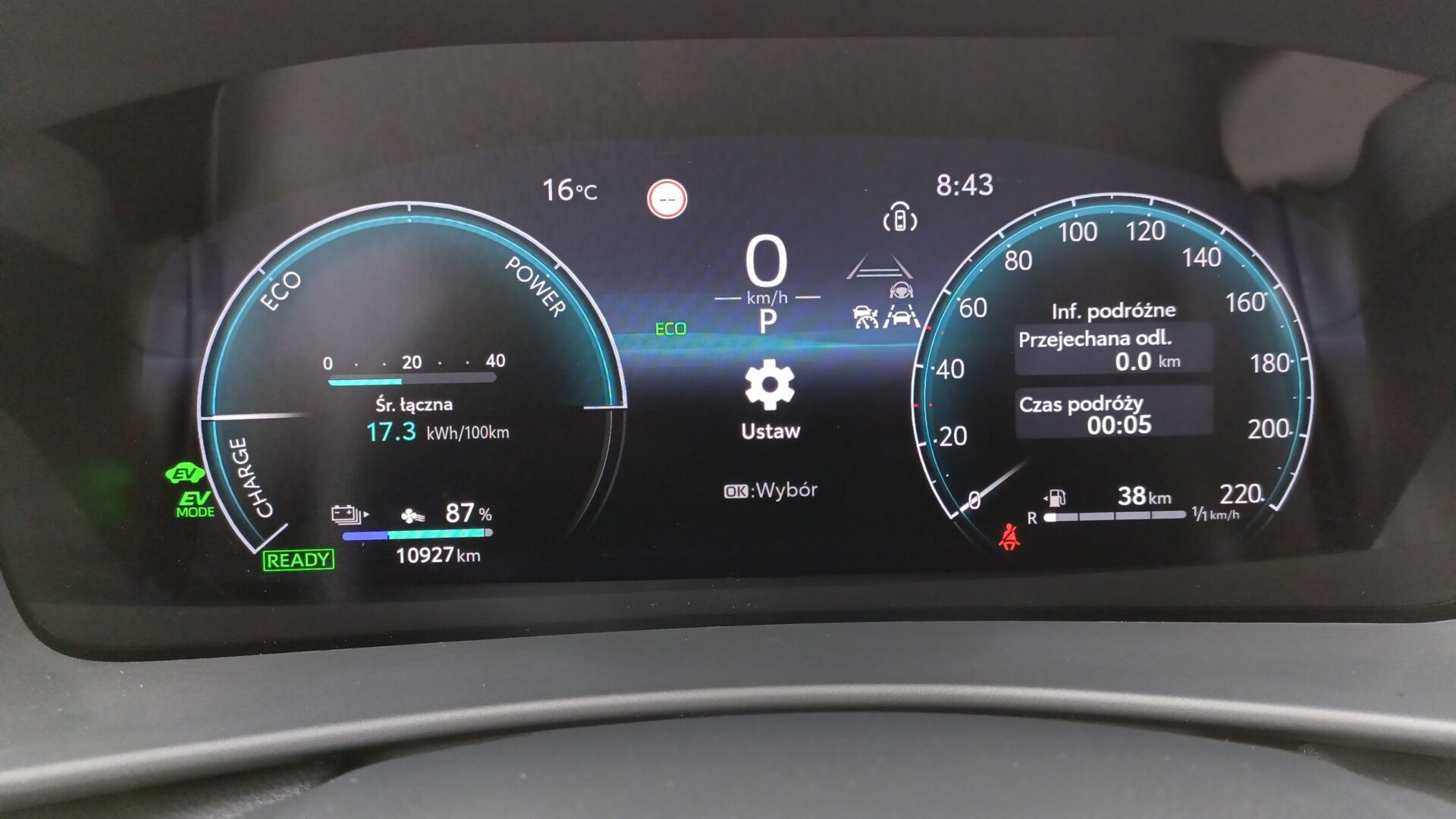 Toyota C-HR - zdjęcie 16