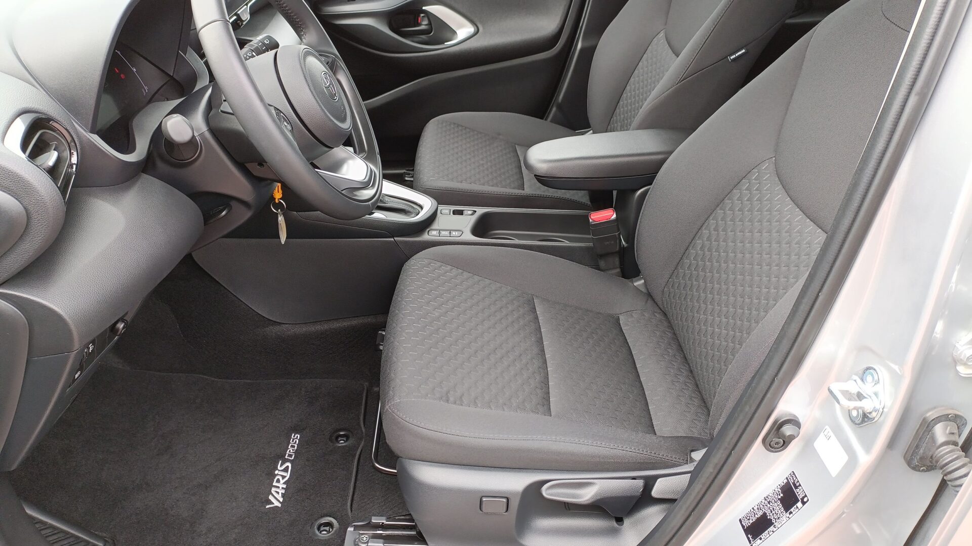 Toyota Yaris Cross - zdjęcie 9