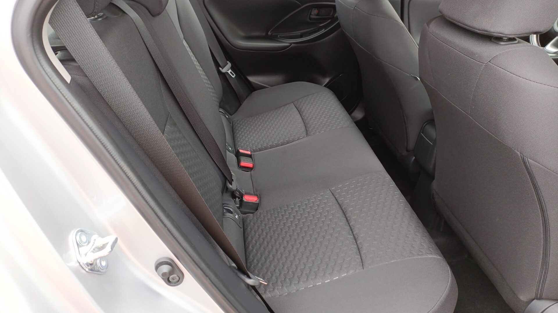 Toyota Yaris Cross - zdjęcie 12