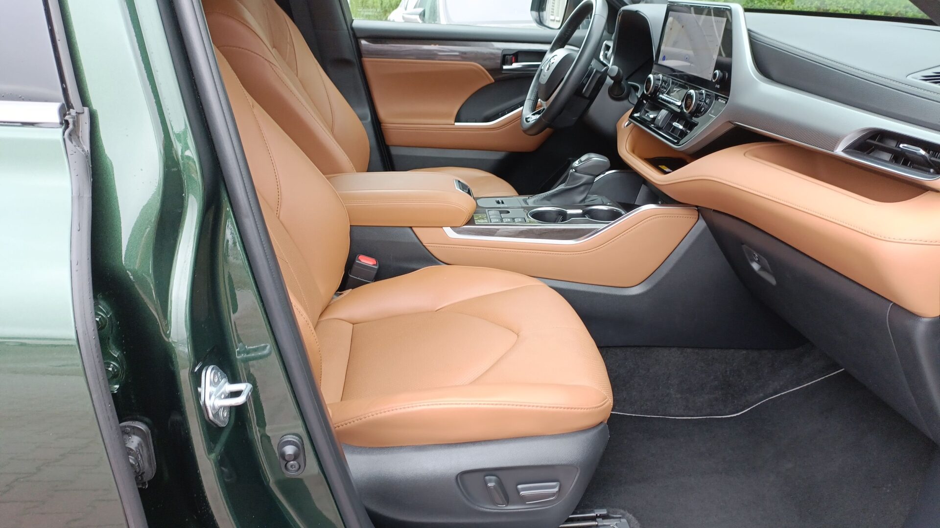 Toyota Highlander - zdjęcie 12
