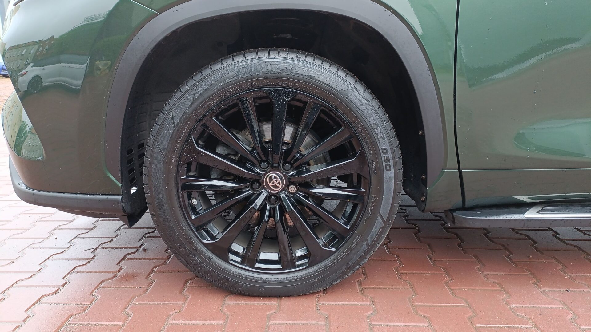 Toyota Highlander - zdjęcie 19