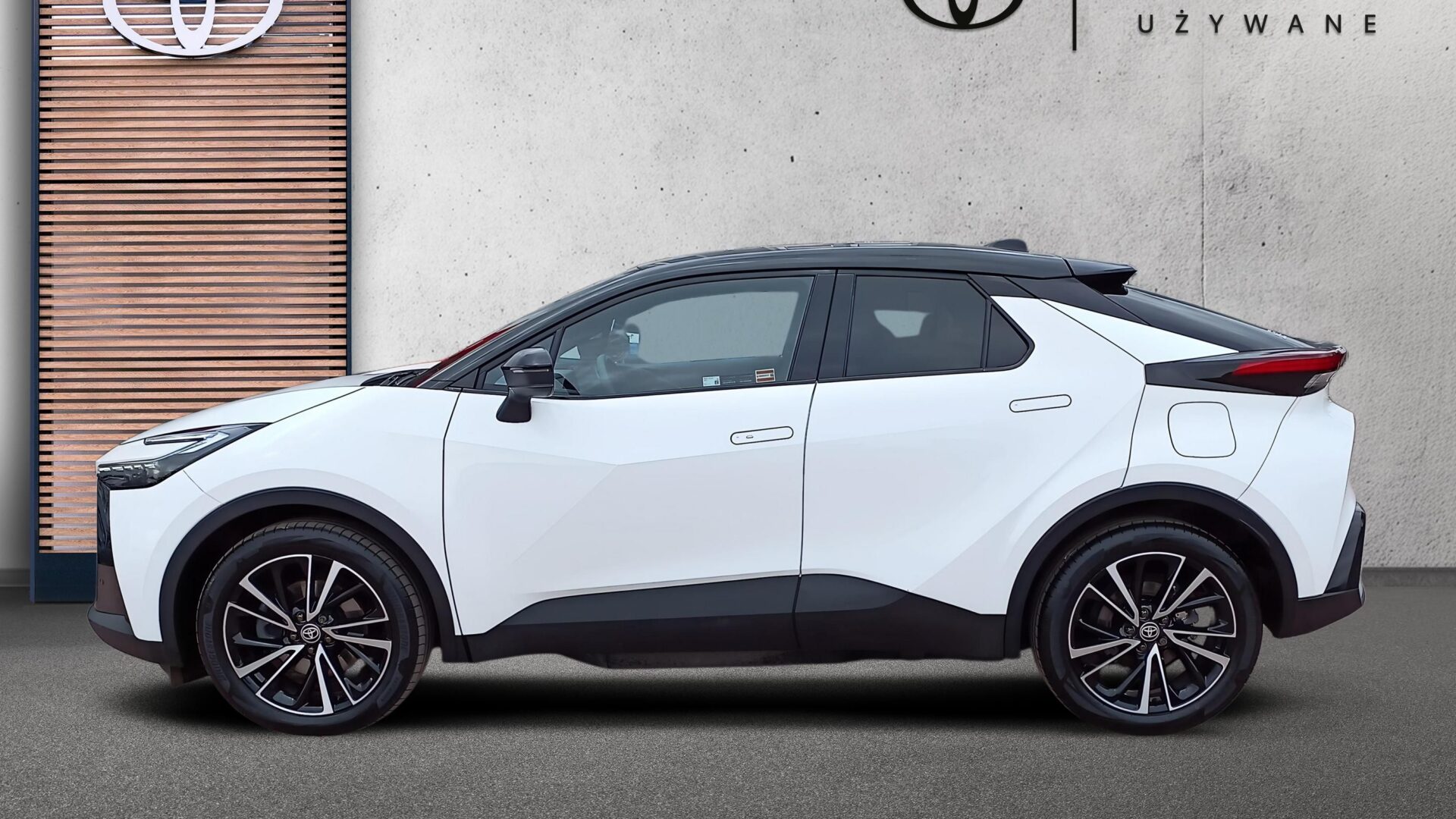 Toyota C-HR - zdjęcie 2