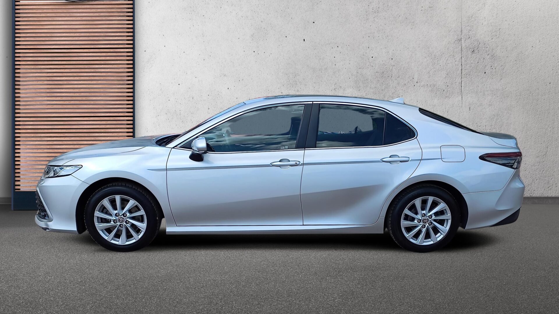 Toyota Camry - zdjęcie 2