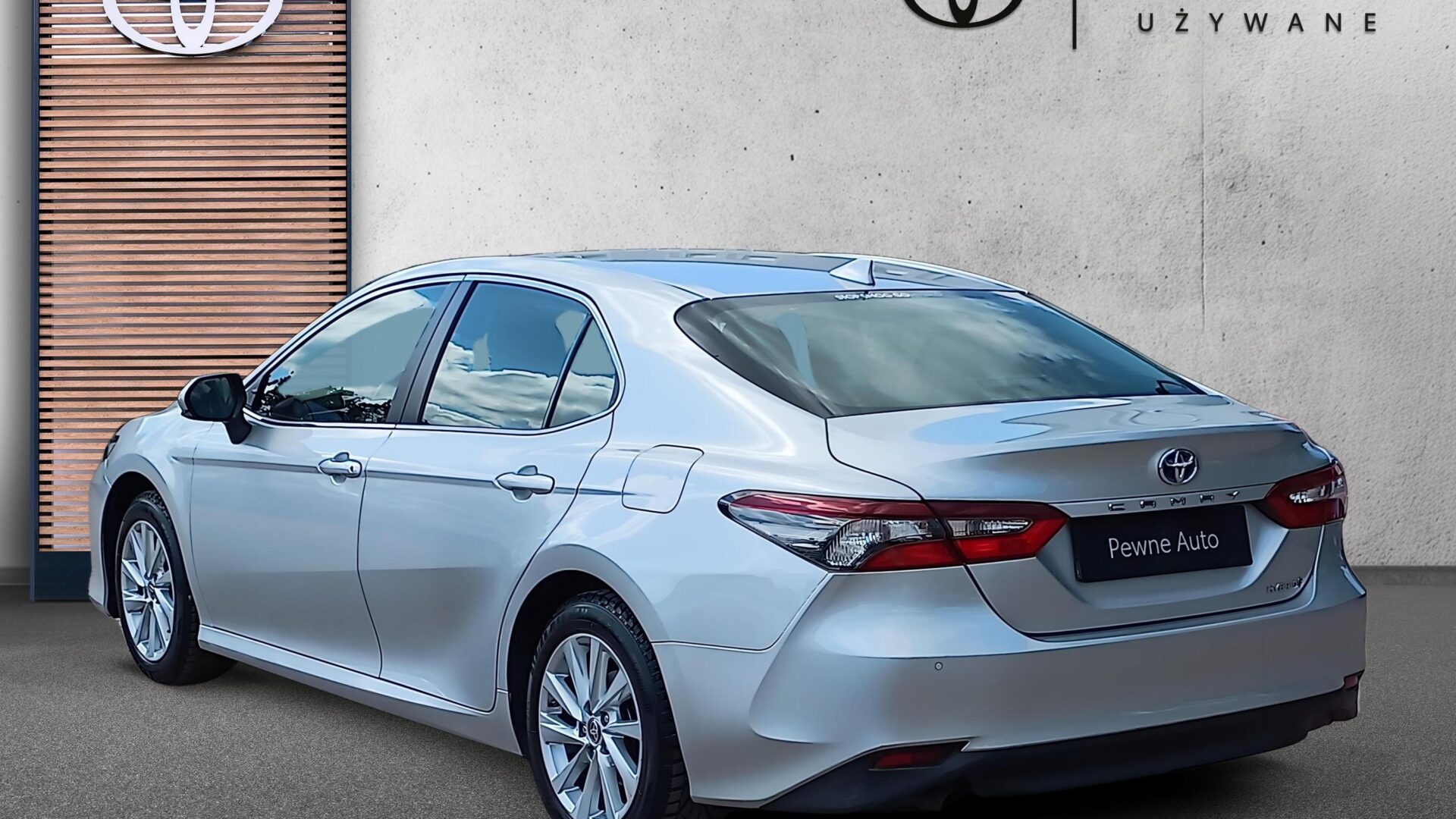 Toyota Camry - zdjęcie 3