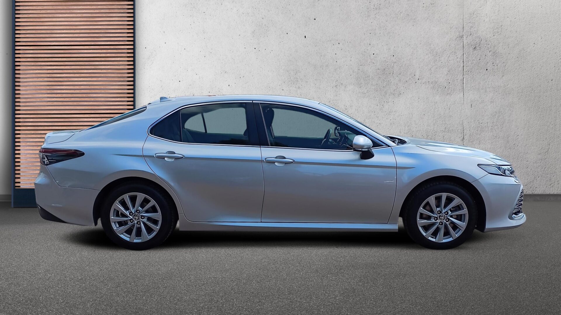 Toyota Camry - zdjęcie 6