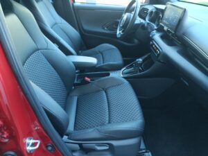 Toyota Yaris - miniatura 12
