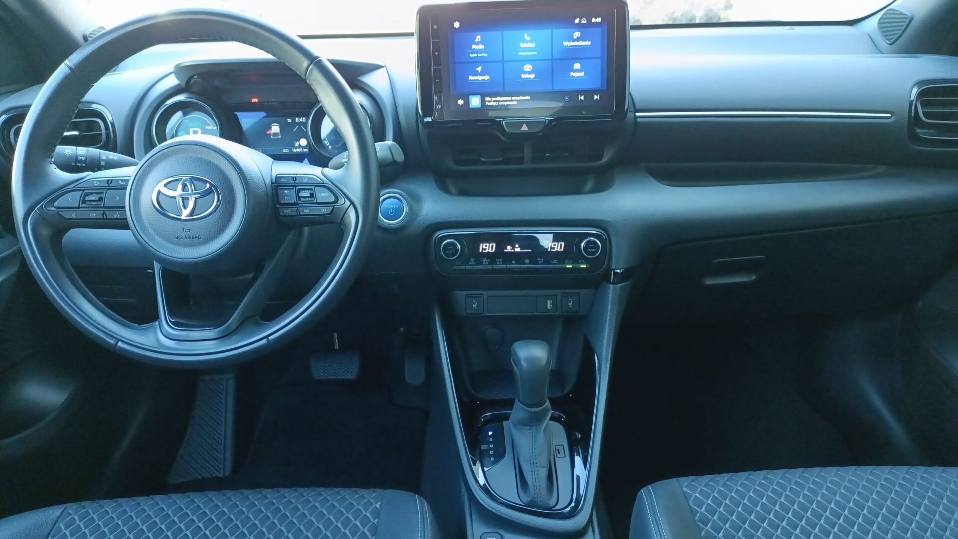 Toyota Yaris - zdjęcie 9