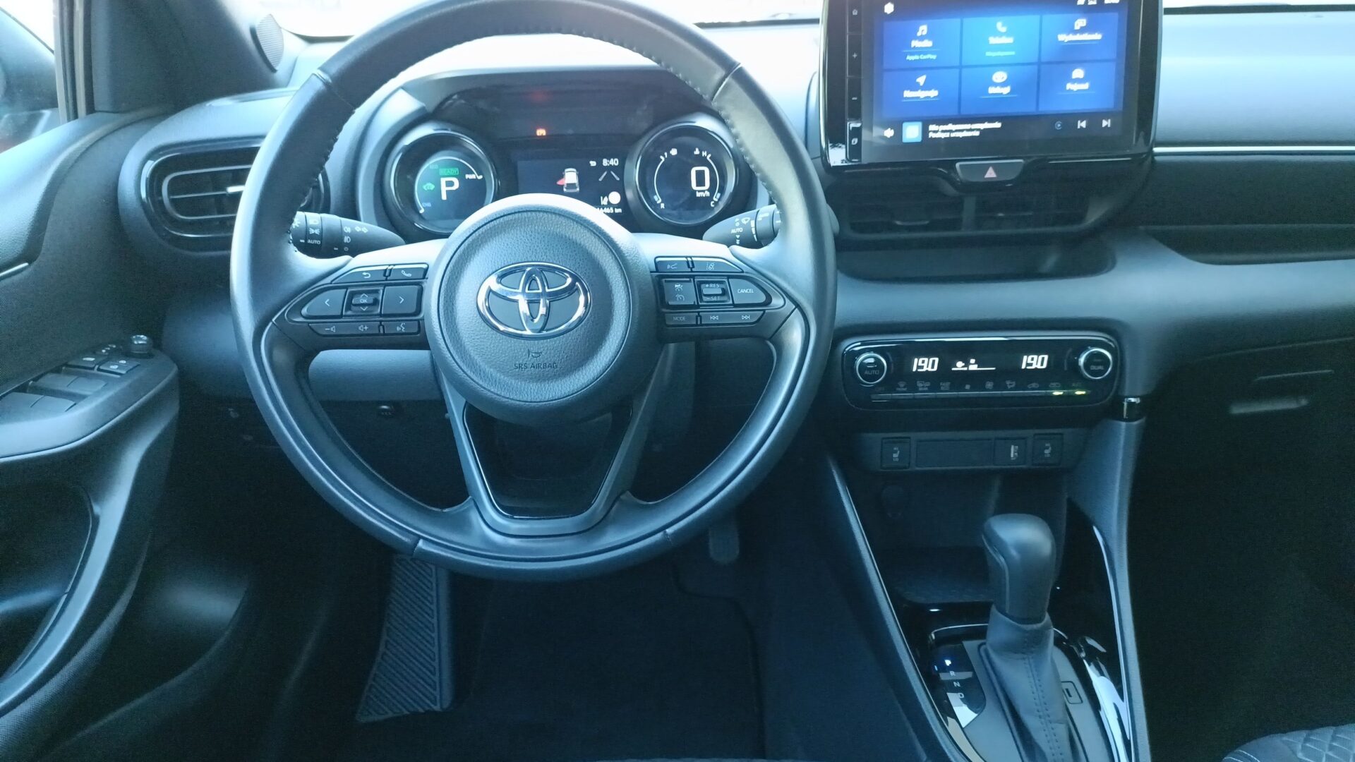 Toyota Yaris - zdjęcie 14