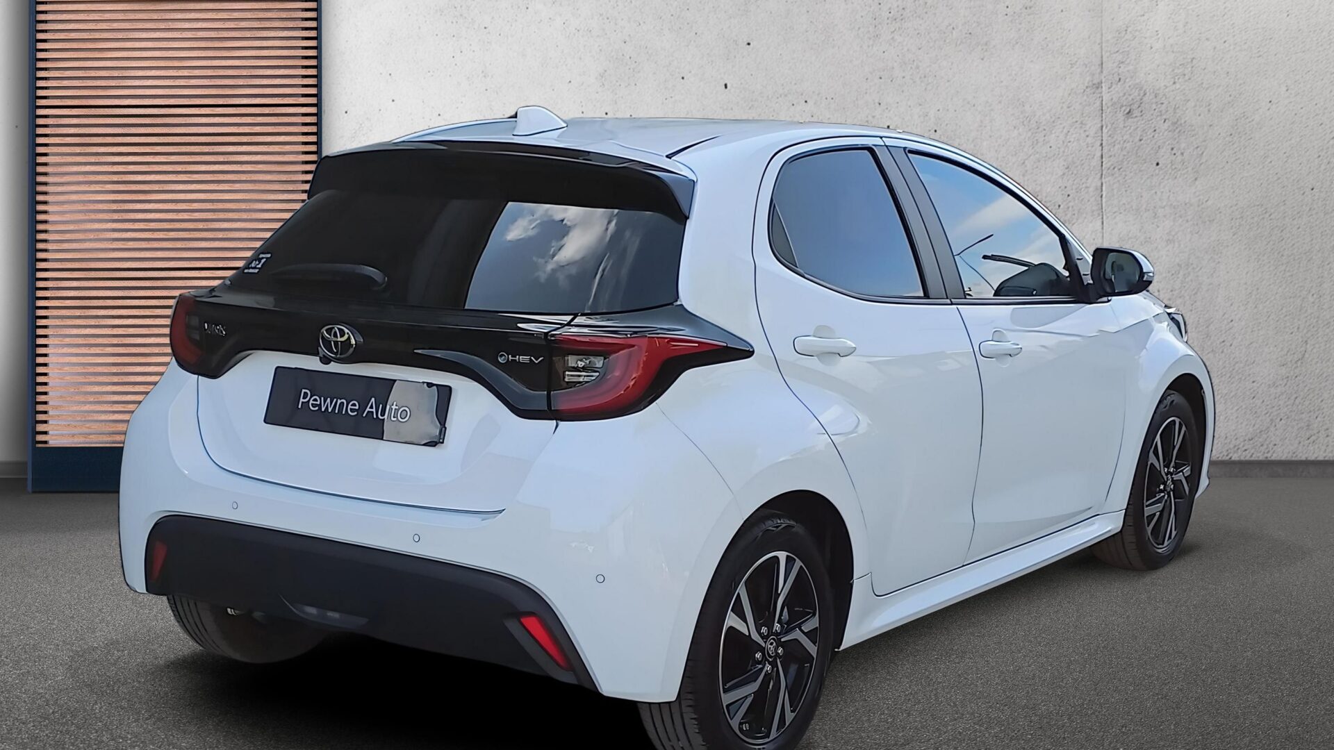 Toyota Yaris - zdjęcie 5