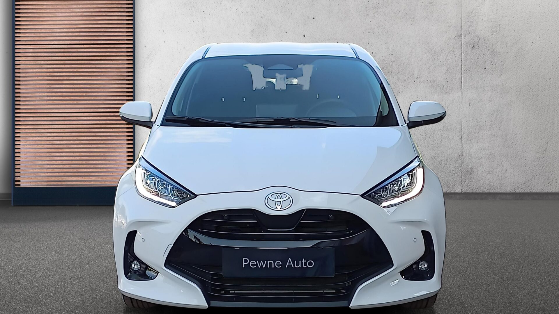 Toyota Yaris - zdjęcie 8