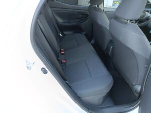 Toyota Yaris - miniatura 12