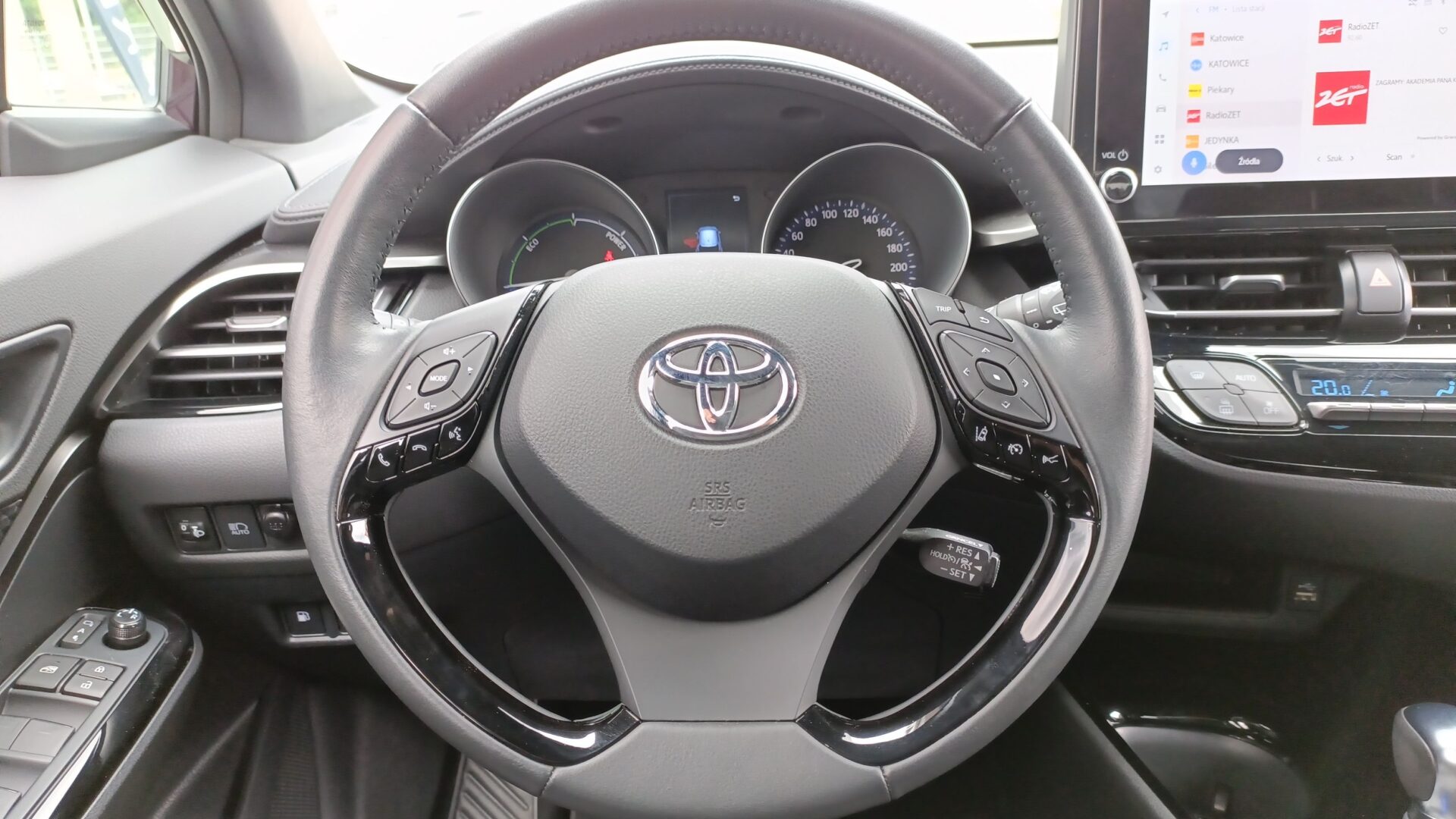 Toyota C-HR - zdjęcie 15