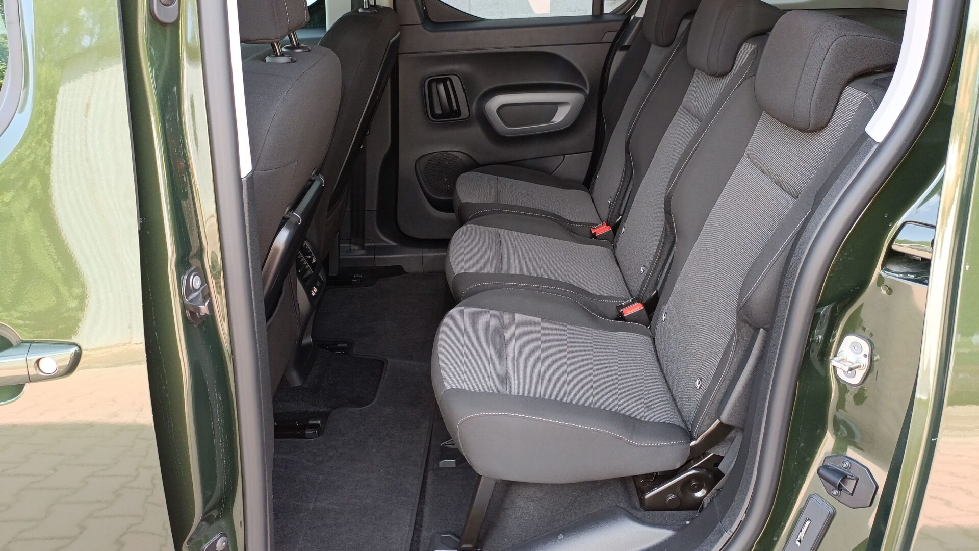 Toyota PROACE CITY VERSO - zdjęcie 10