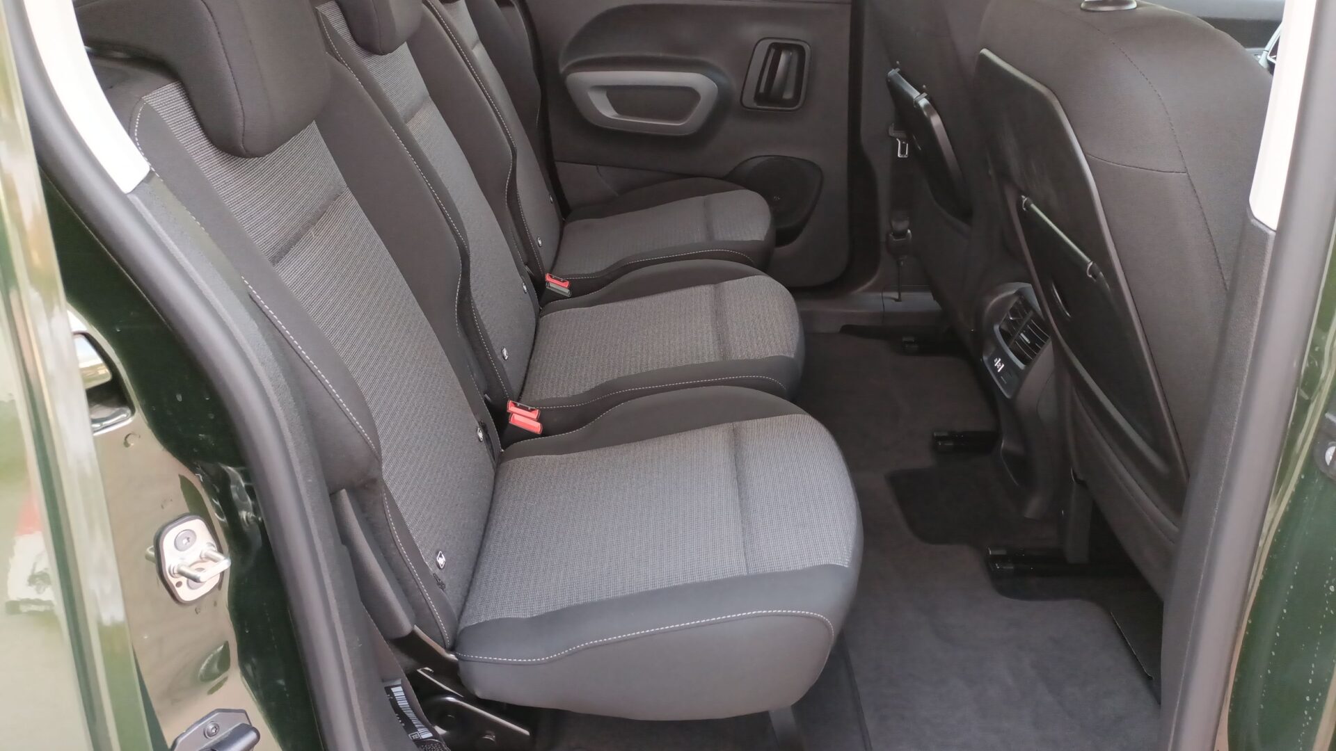 Toyota PROACE CITY VERSO - zdjęcie 12