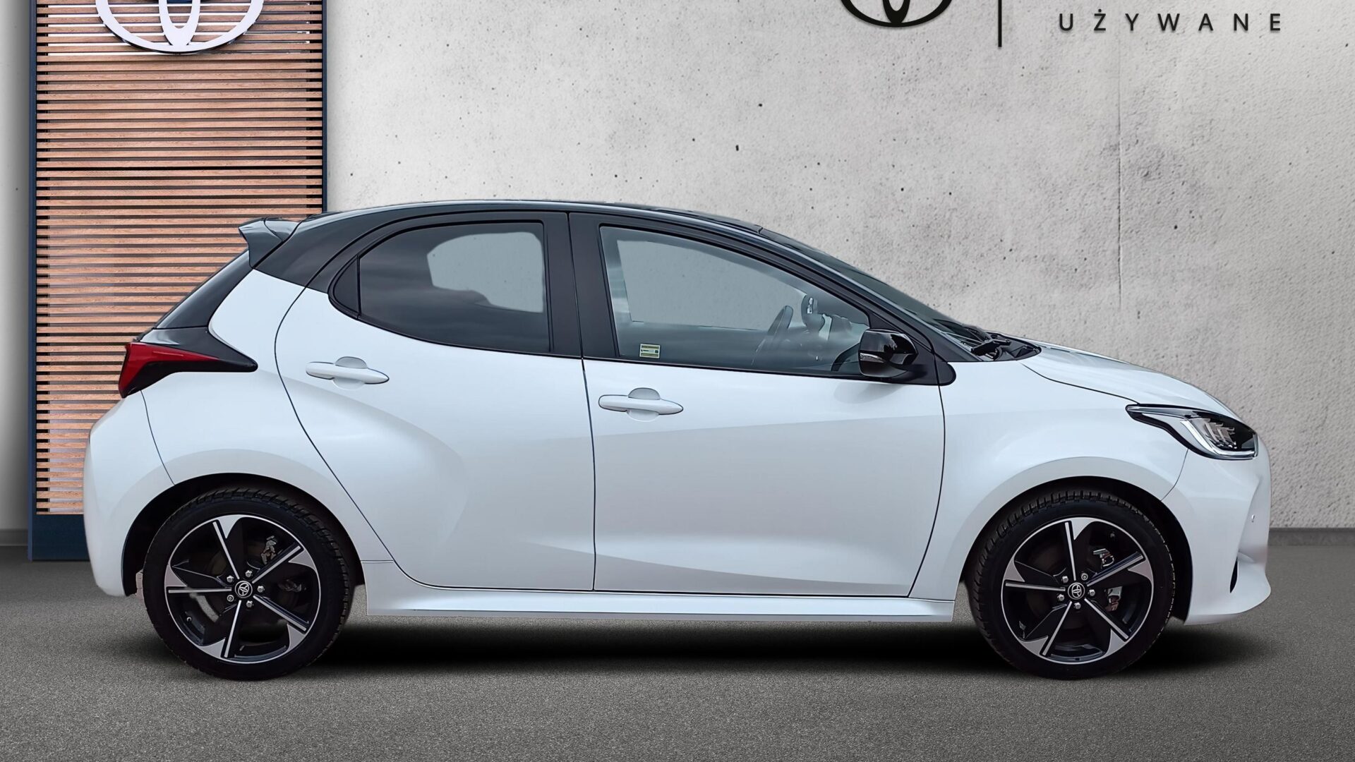 Toyota Yaris - zdjęcie 6