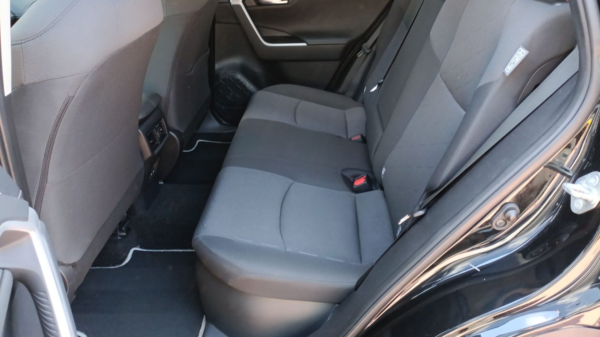 Toyota RAV4 - zdjęcie 10