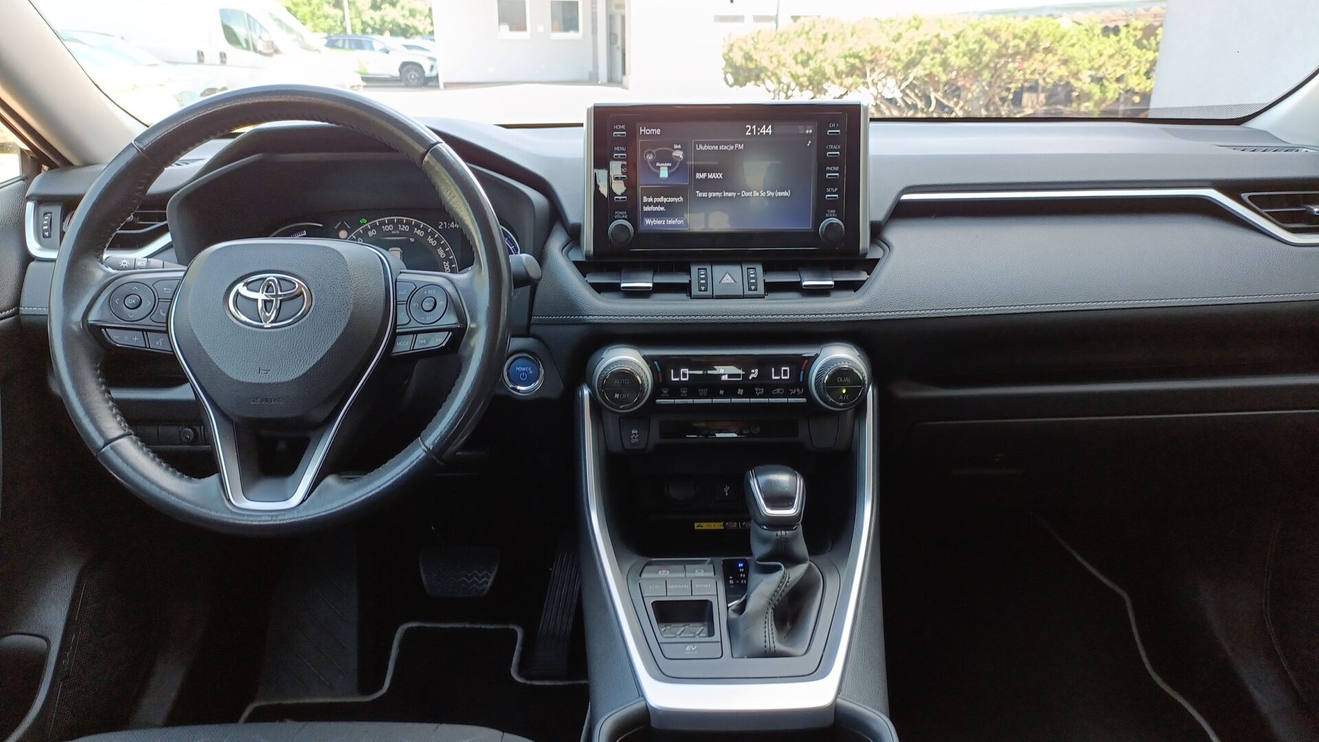 Toyota RAV4 - zdjęcie 13