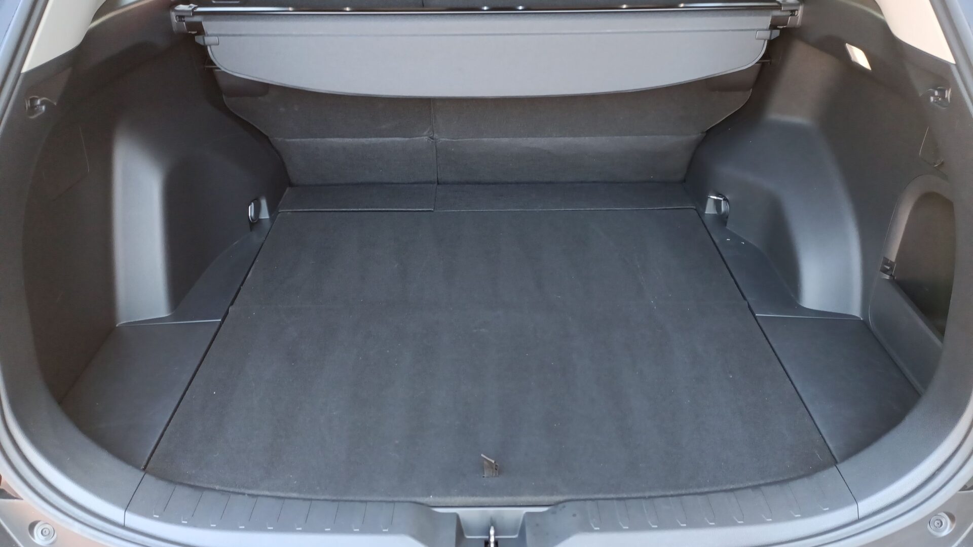 Toyota RAV4 - zdjęcie 18