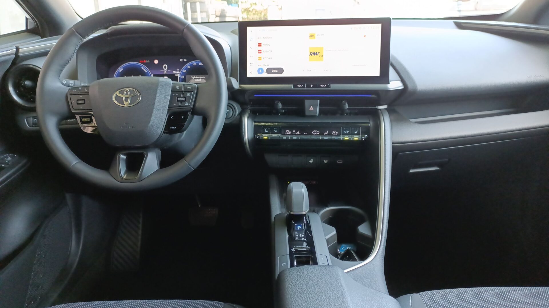 Toyota C-HR - zdjęcie 13
