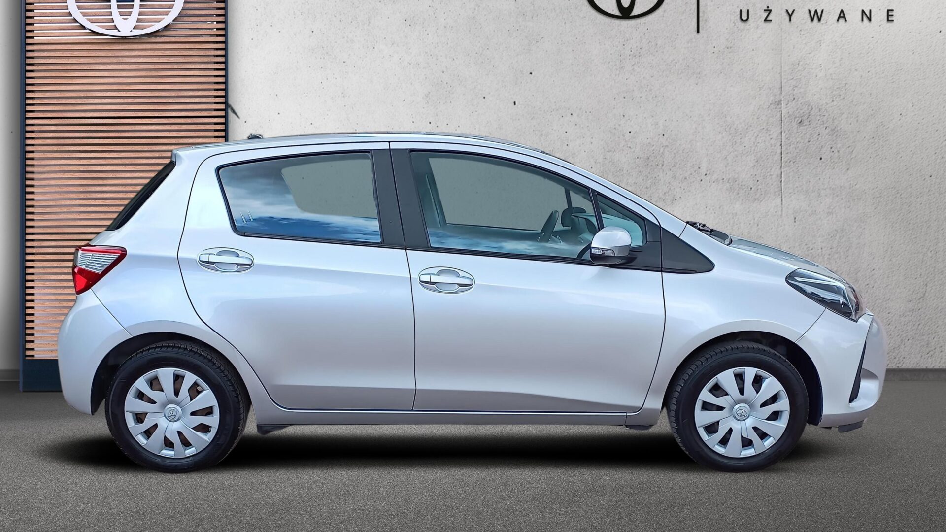 Toyota Yaris - zdjęcie 6