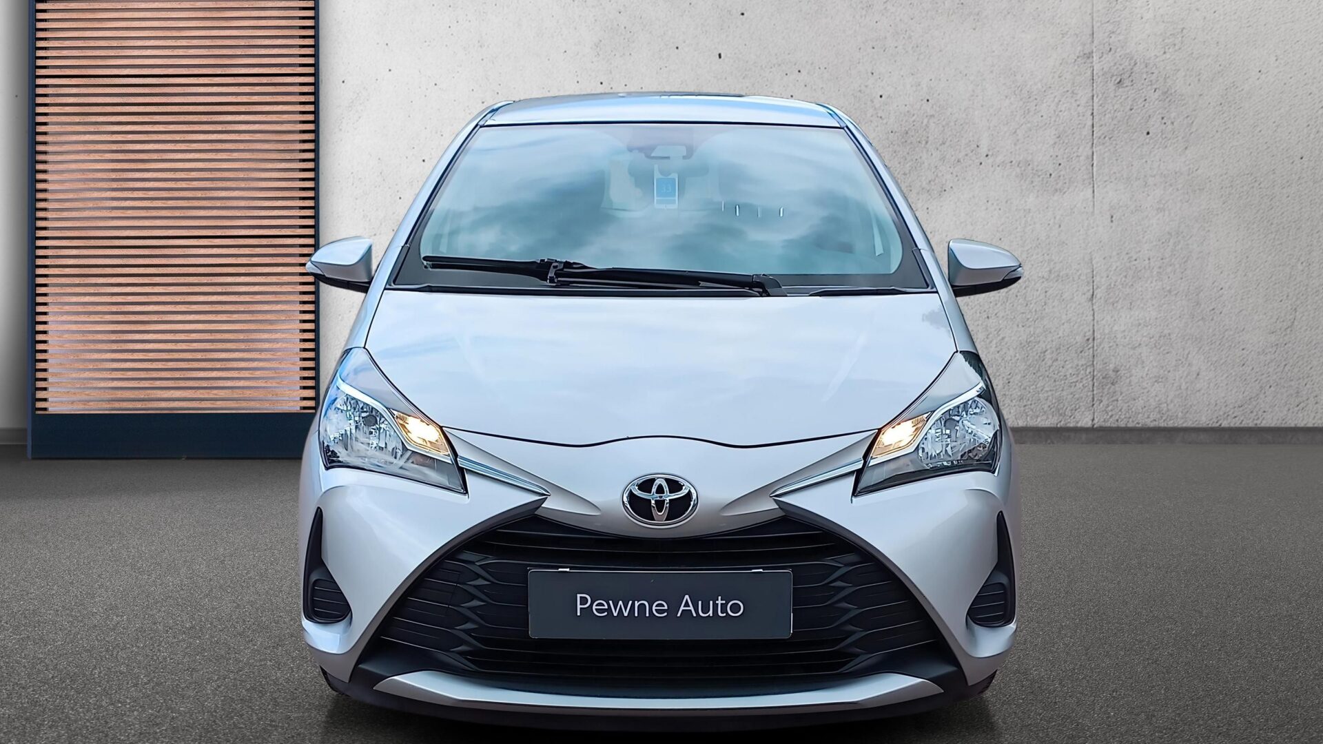 Toyota Yaris - zdjęcie 8