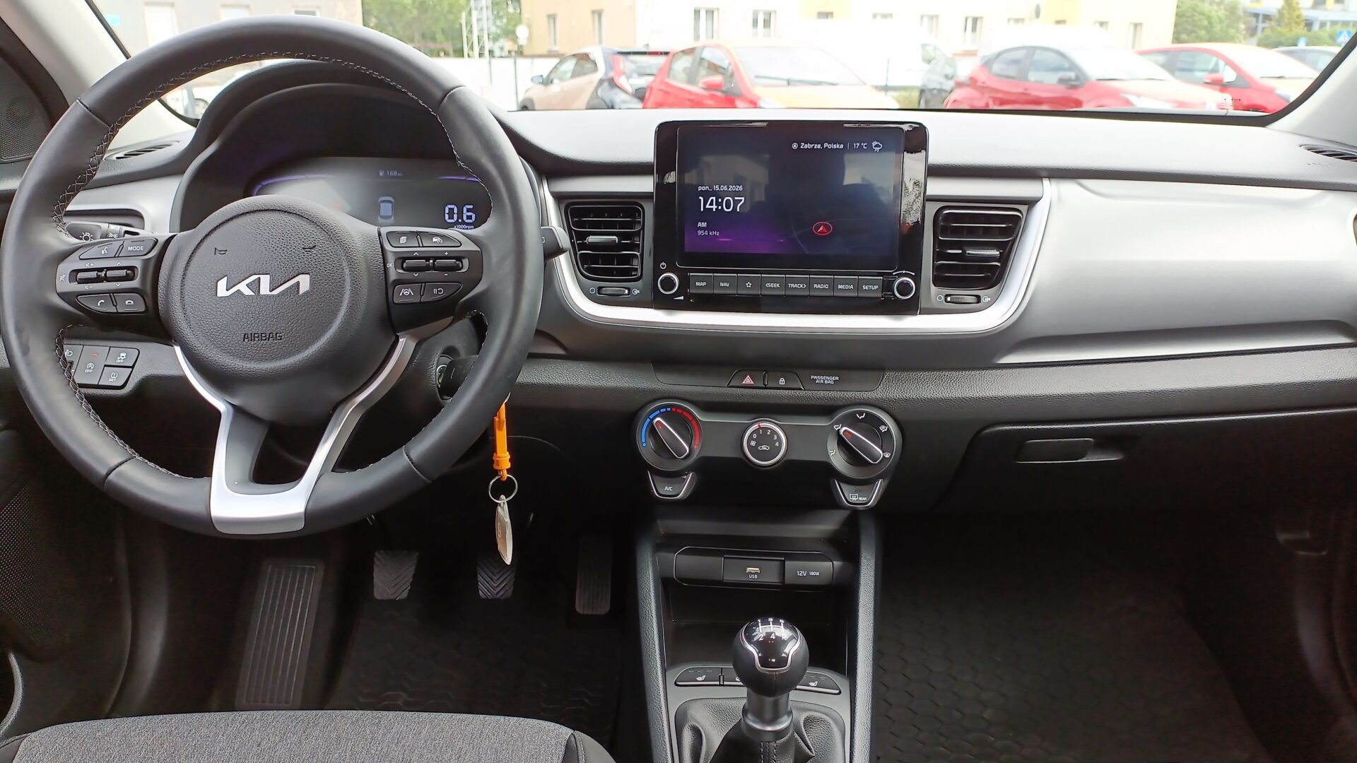 Kia Stonic - zdjęcie 9