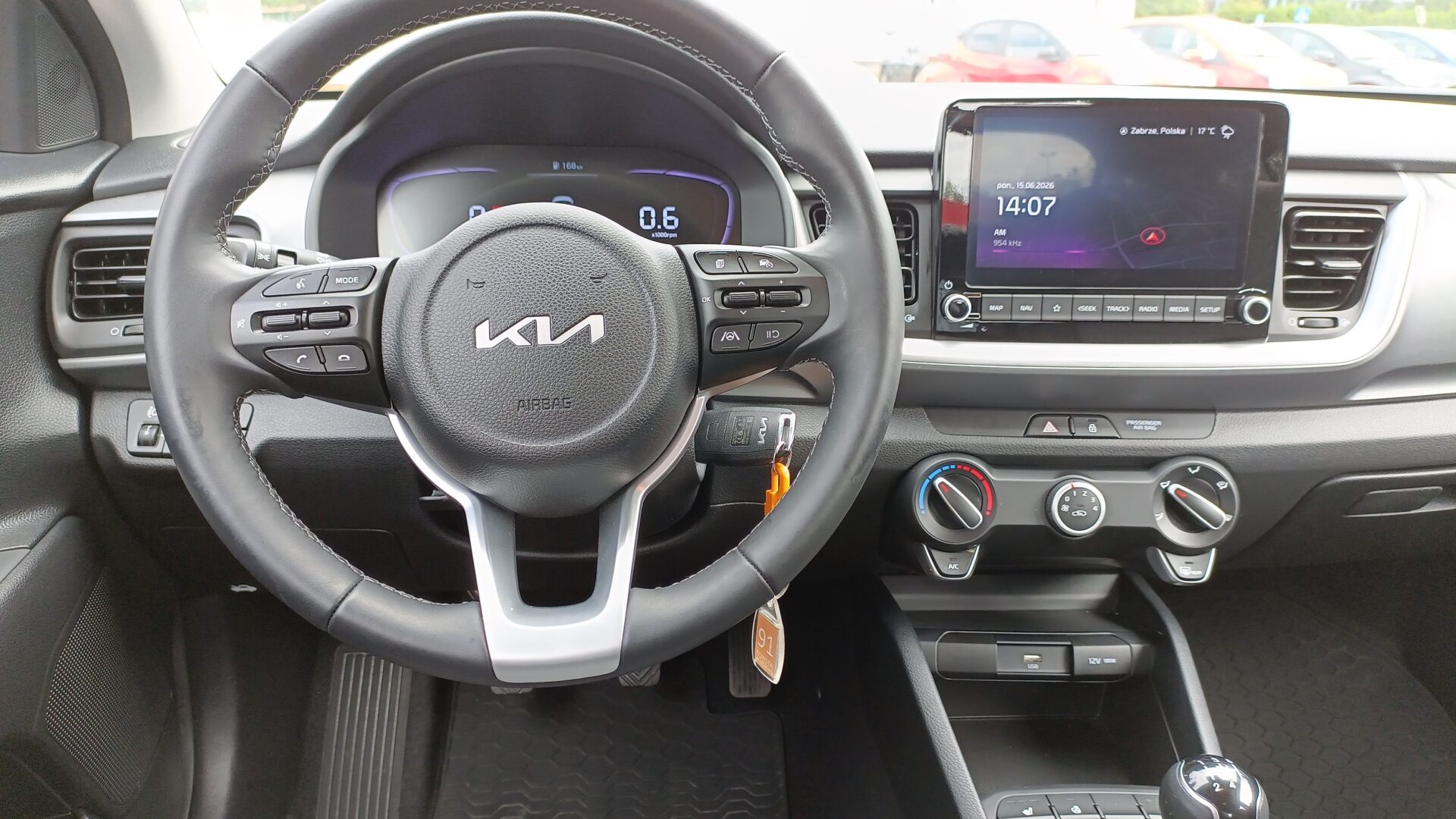 Kia Stonic - zdjęcie 14