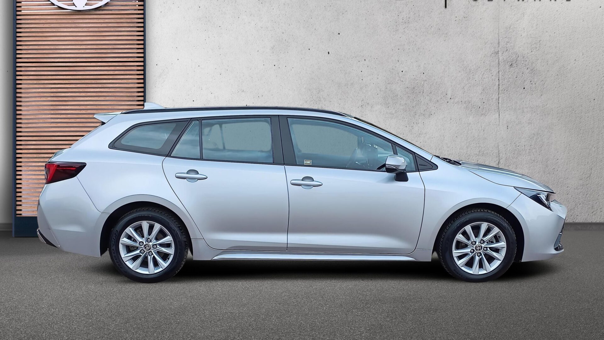 Toyota Corolla - zdjęcie 6