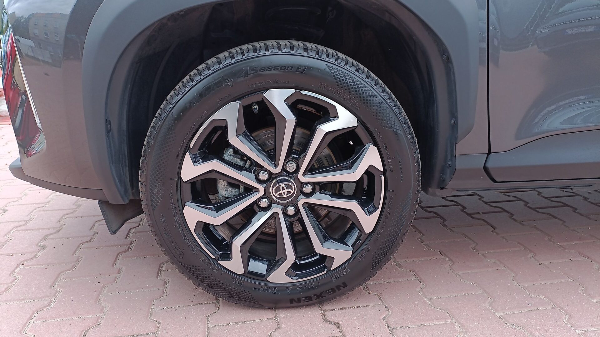Toyota Yaris Cross - zdjęcie 19