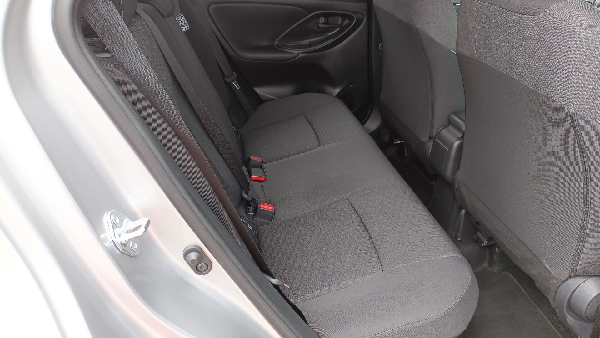 Toyota Yaris Cross - zdjęcie 12