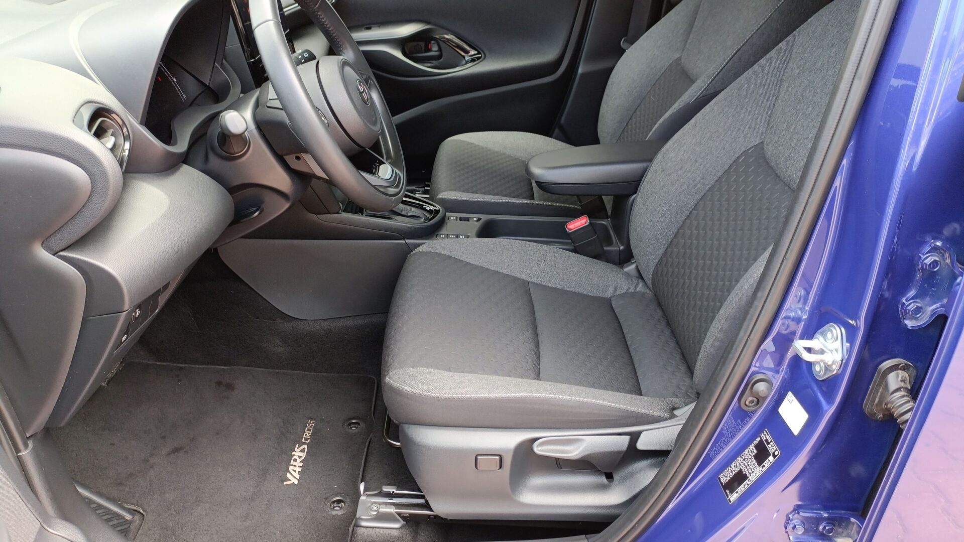 Toyota Yaris Cross - zdjęcie 9
