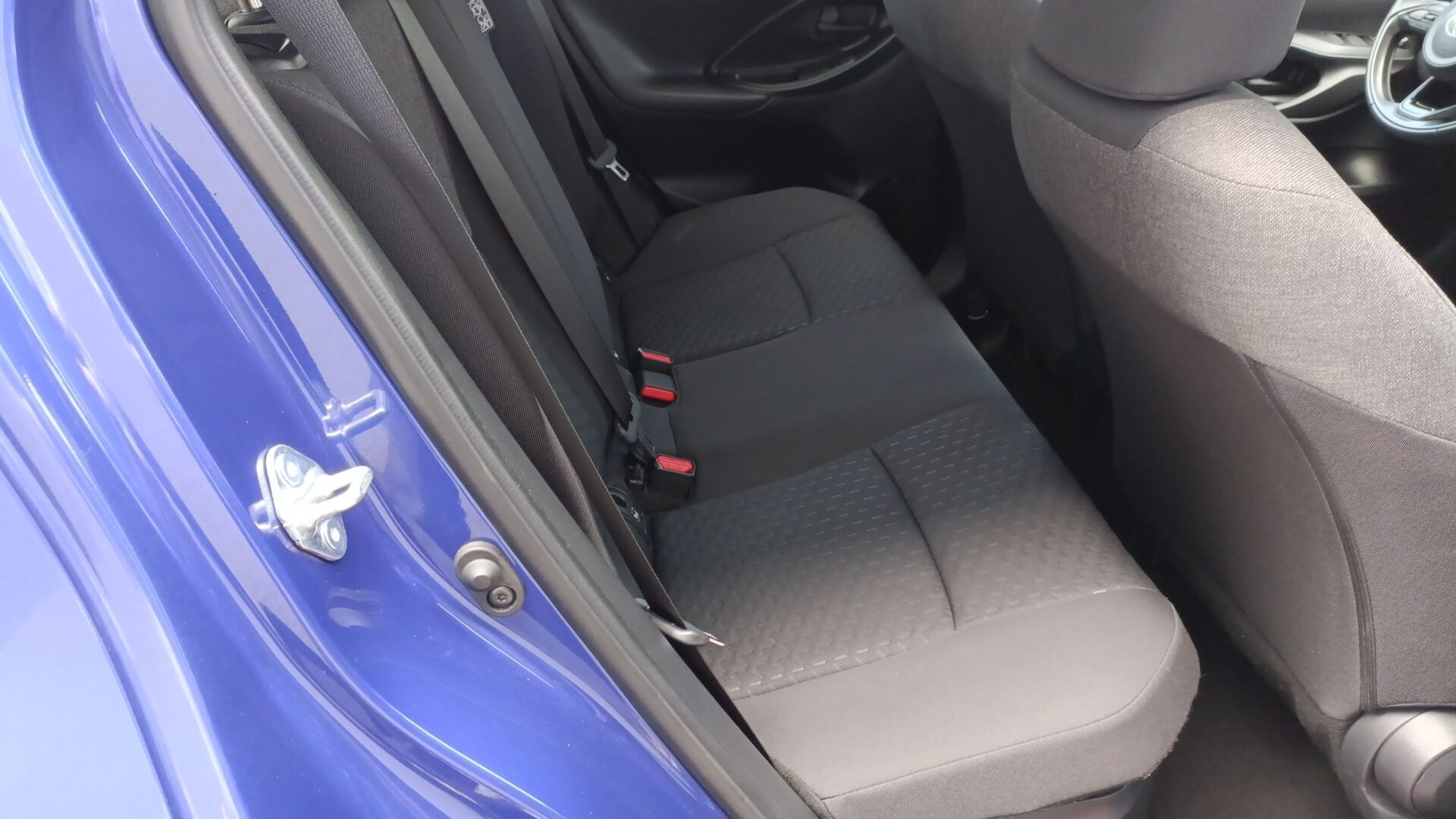 Toyota Yaris Cross - zdjęcie 12