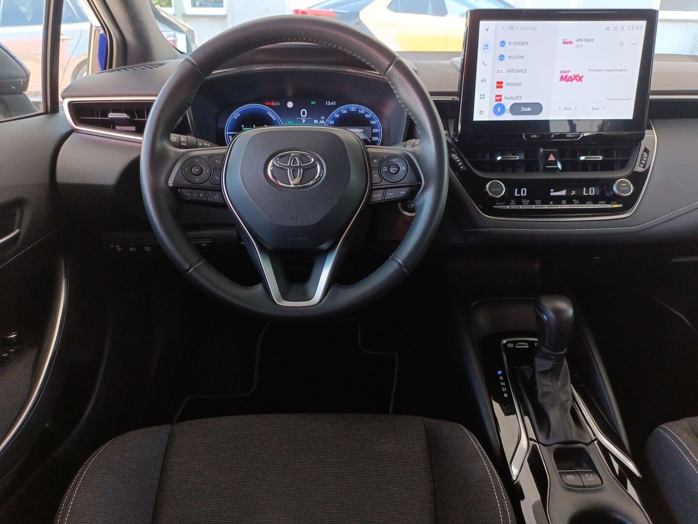 Toyota Corolla - zdjęcie 14