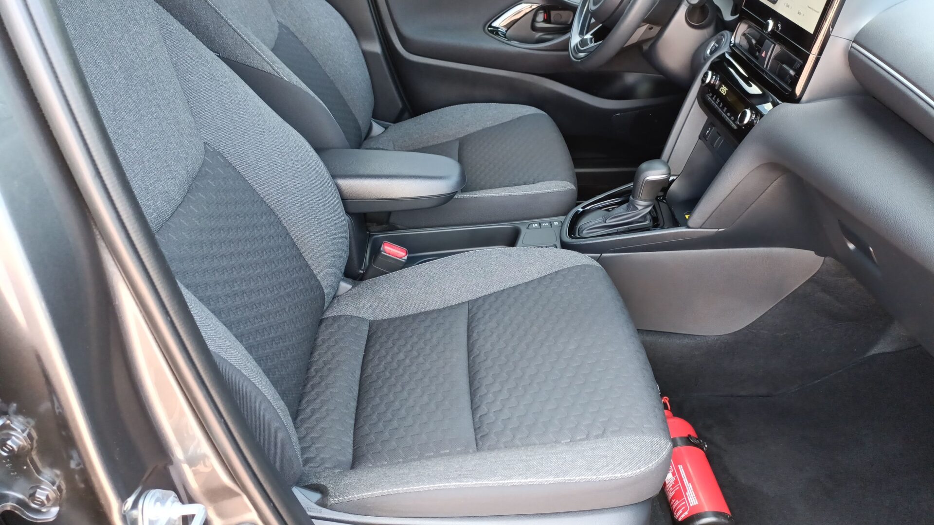 Toyota Yaris Cross - zdjęcie 11