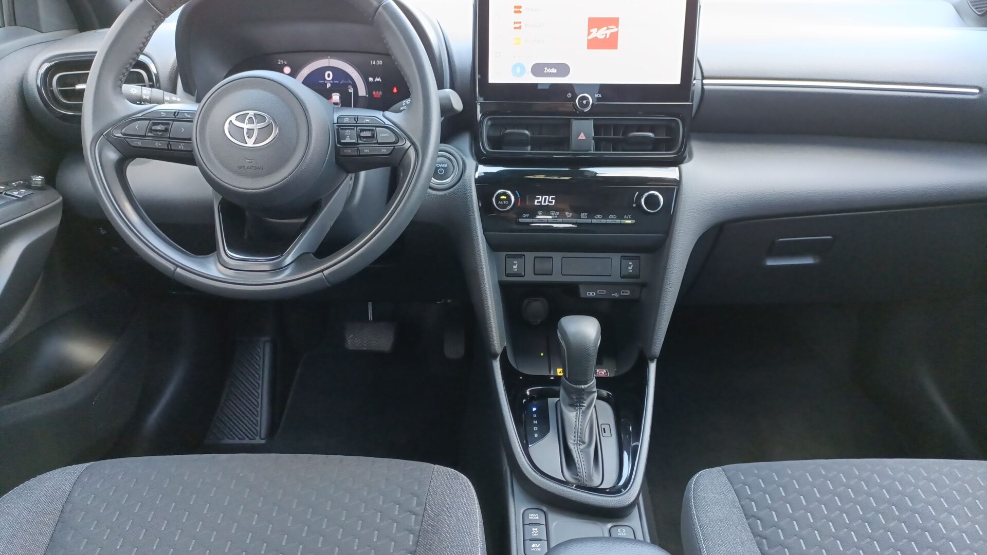 Toyota Yaris Cross - zdjęcie 13