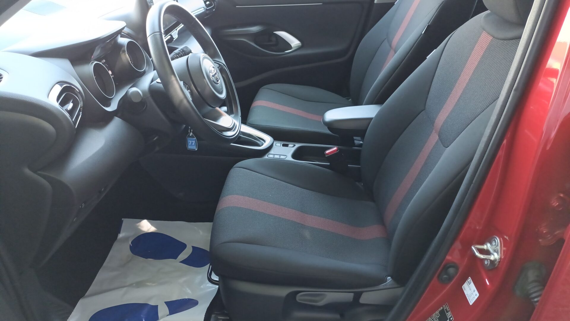 Toyota Yaris Cross - zdjęcie 9