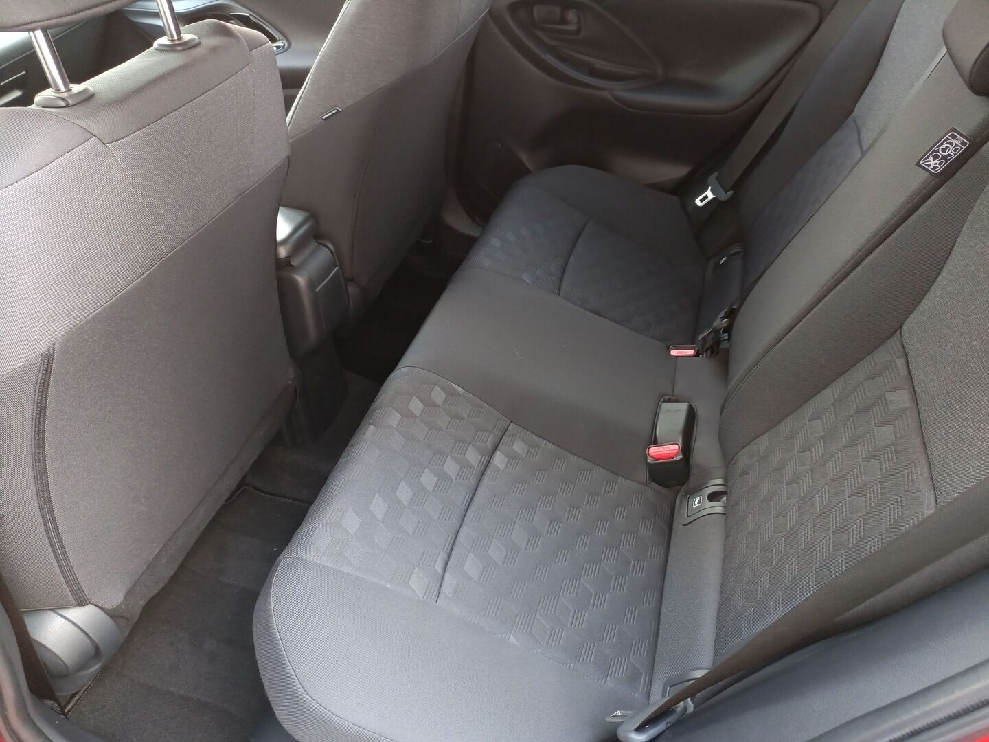 Toyota Yaris - zdjęcie 10