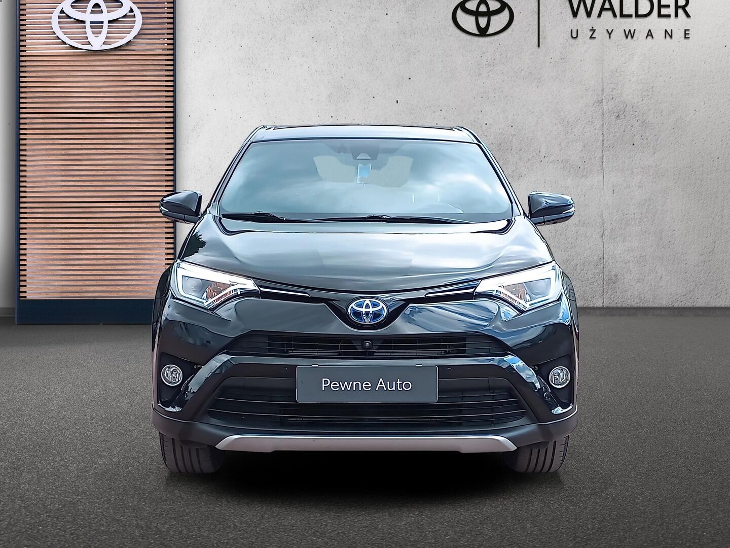 Toyota RAV4 - zdjęcie 8
