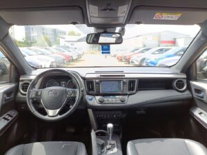 Toyota RAV4 - miniatura 13