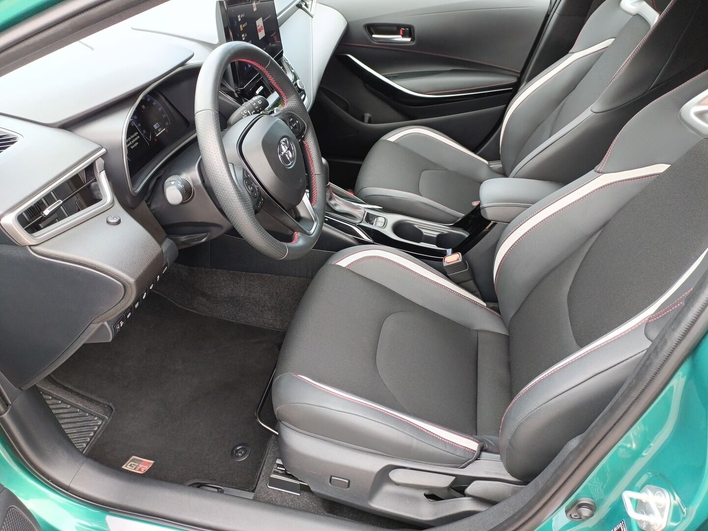 Toyota Corolla - zdjęcie 9