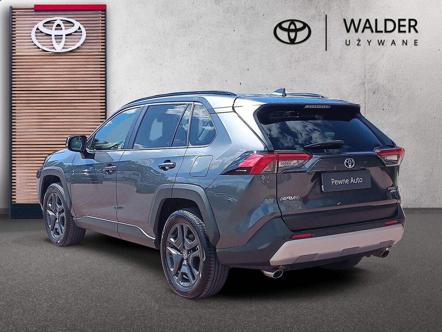 Toyota RAV4 - zdjęcie 3