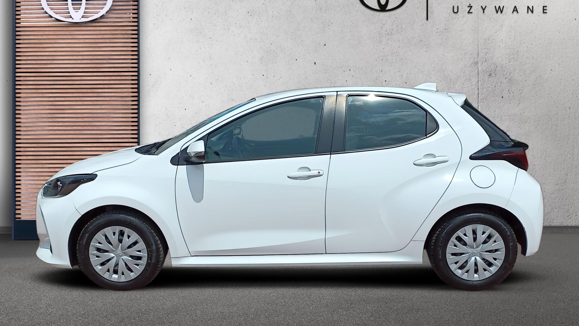 Toyota Yaris - zdjęcie 2